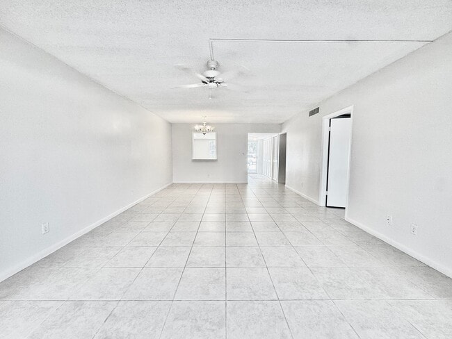 Building Photo - 600 Royal Palm Blvd