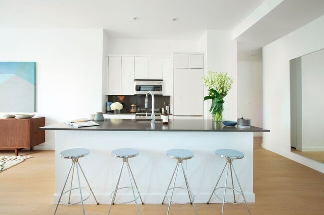 Foto del edificio - 180 John St