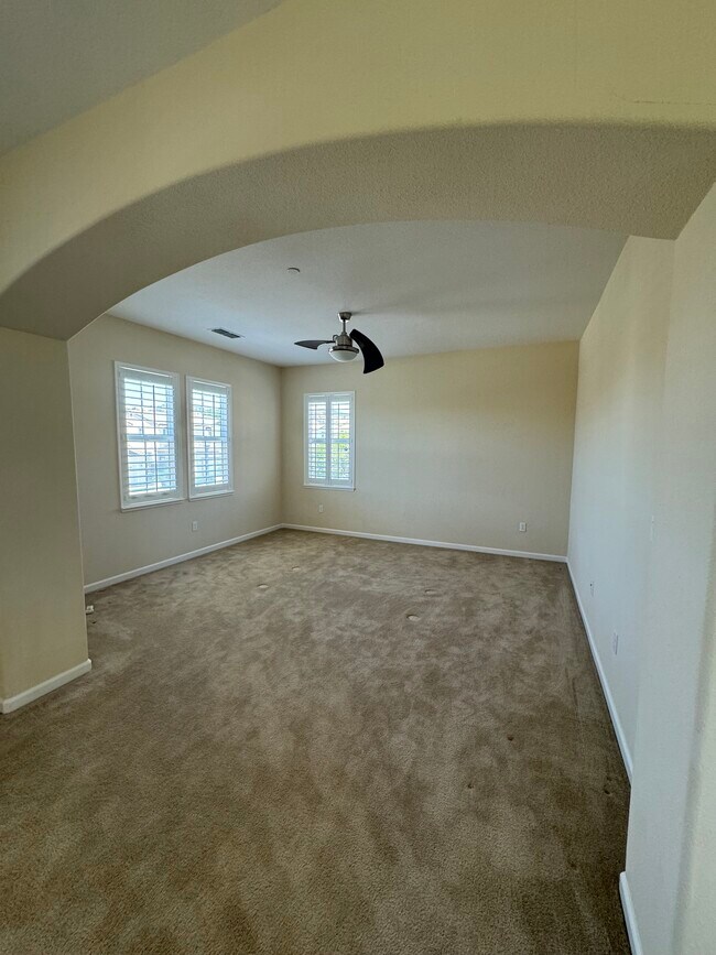 Foto del edificio - 1422 Stewart Dr
