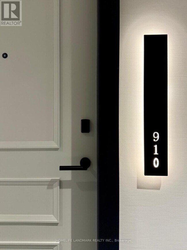 Building Photo - 115 Denison Ave