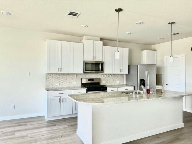 Foto del edificio - 14742 Slow River Ave