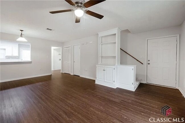 Foto del edificio - 207 Highland Park Dr