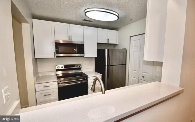 Foto del edificio - 12901 Churchill Ridge Cir