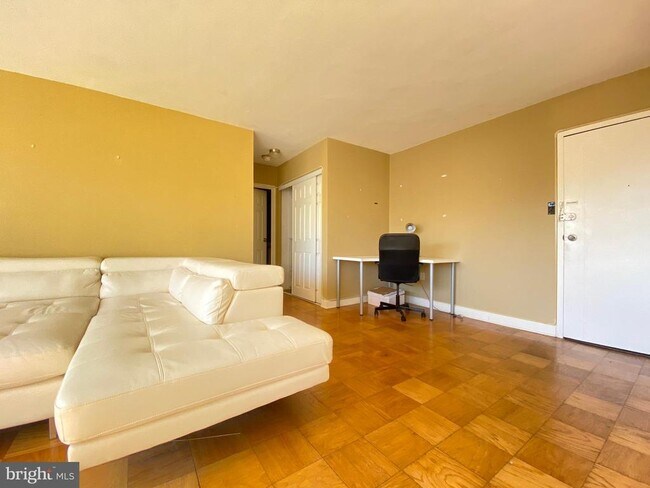 Foto del edificio - 922 24th St NW