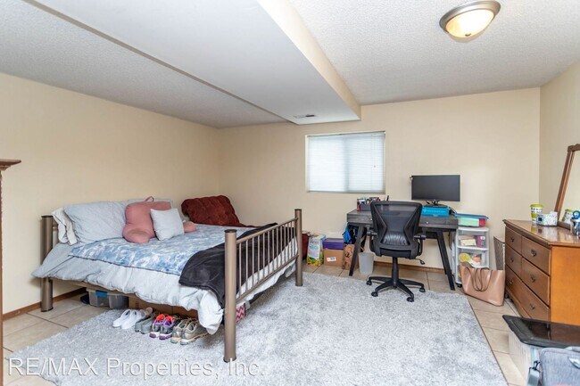 Building Photo - 3 br, 3 bath House - 1640 Maitland Court
