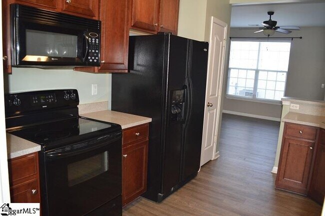 Foto del edificio - 311 Cumulus Ct