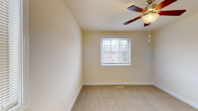 Interior Photo - Arbor Park of Alexandria