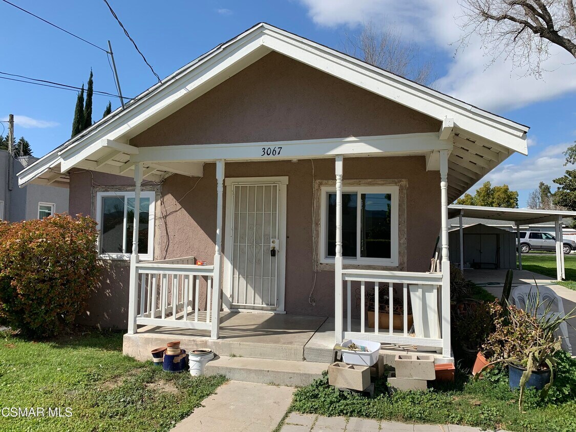 Foto principal - 3067 East St