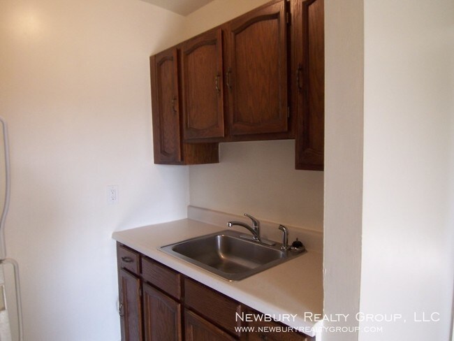 Foto del edificio - READY FOR IMMEDIATE MOVE IN