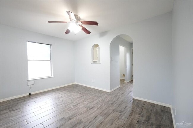 Building Photo - 4014 Aggassi Dr