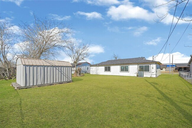 Foto del edificio - 2126 Hillshire Dr