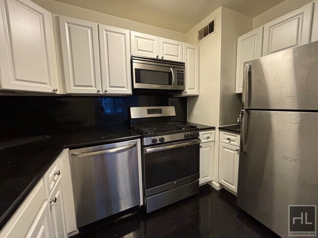 Foto del edificio - EAST 63 STREET