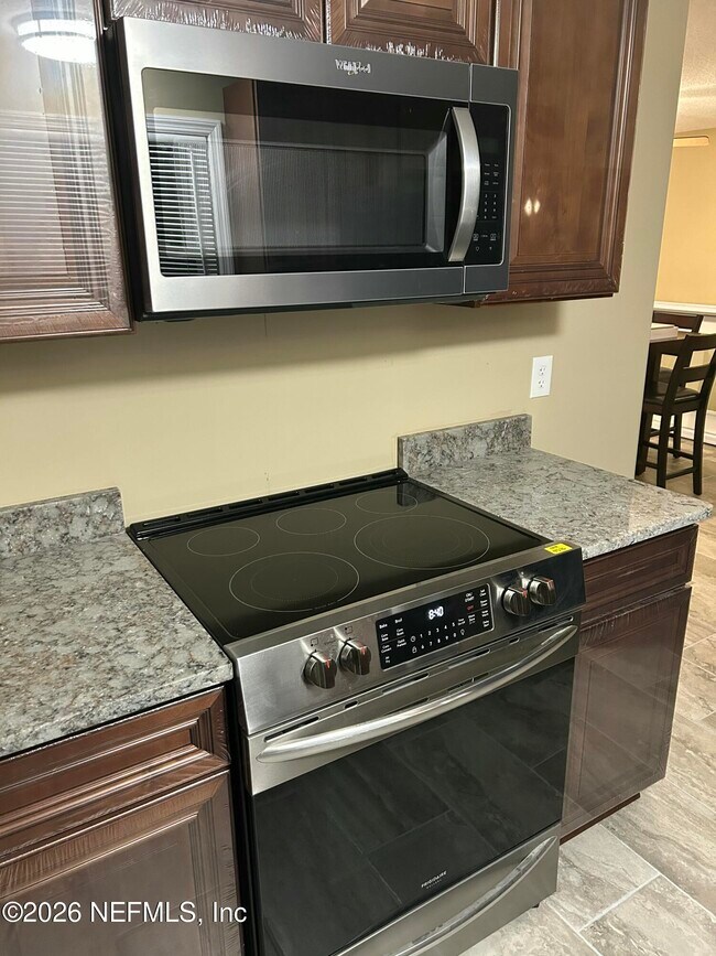 Foto del edificio - 294 Lee Dr