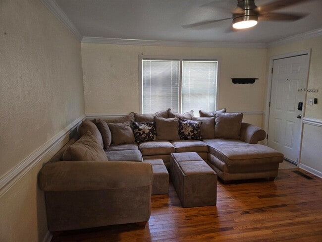 Foto del edificio - 1809 Tyndall Dr