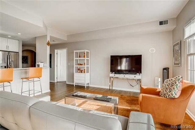 Foto del edificio - 925 Lincoln St