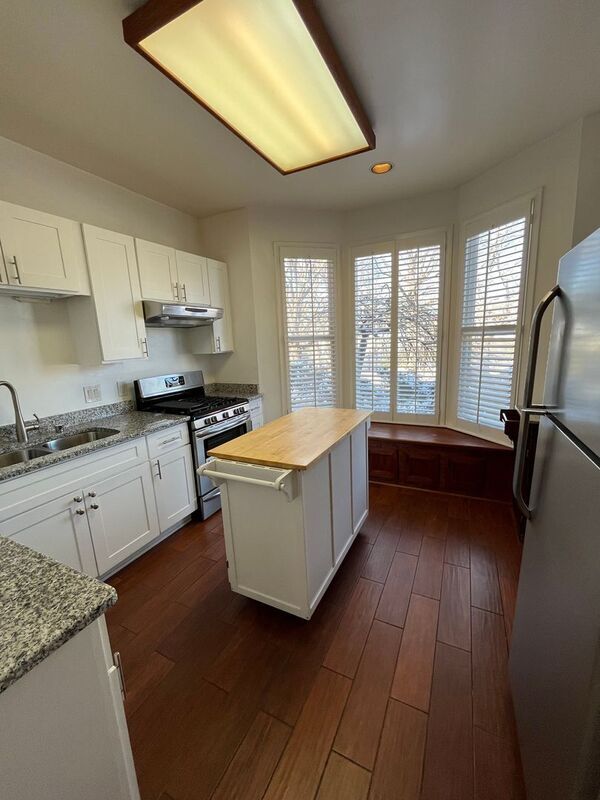 Building Photo - 105 Westover Park Ct