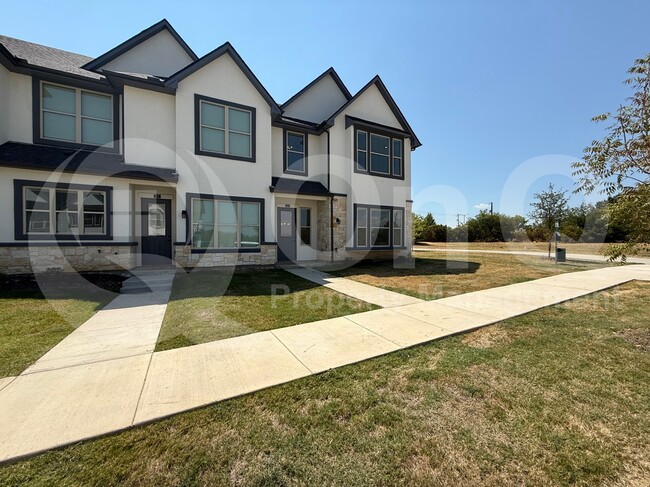 Building Photo - 373 Buck Ridge Dr