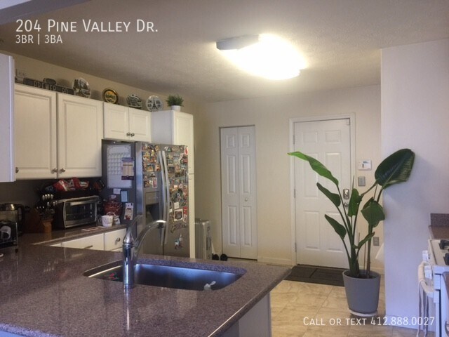 Building Photo - Beautiful 3 bedroom in Imperial!
