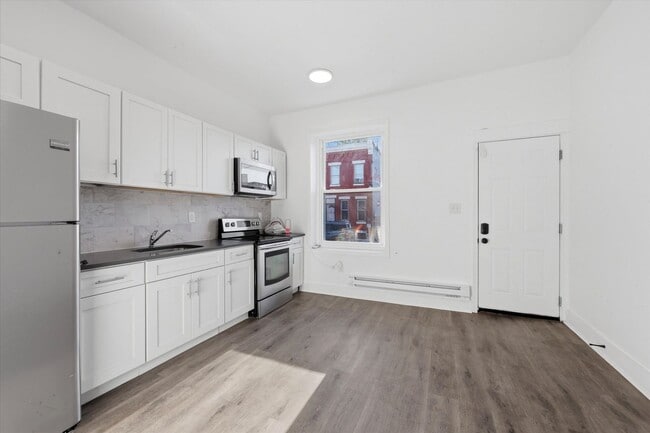 Photo - 2BR/3BA House | Central AC | Fast Approval