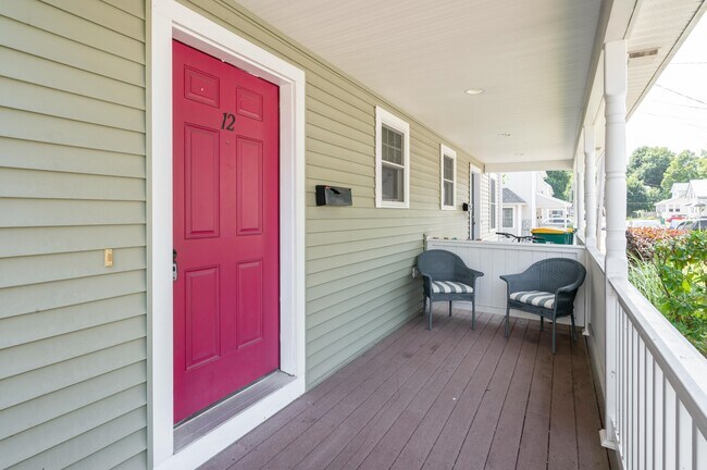 Foto del edificio - 12 Gagne St