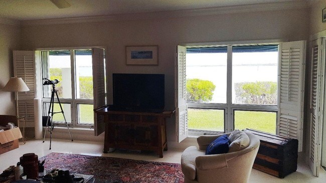 Foto del edificio - 144 NE Edgewater Drive 3001