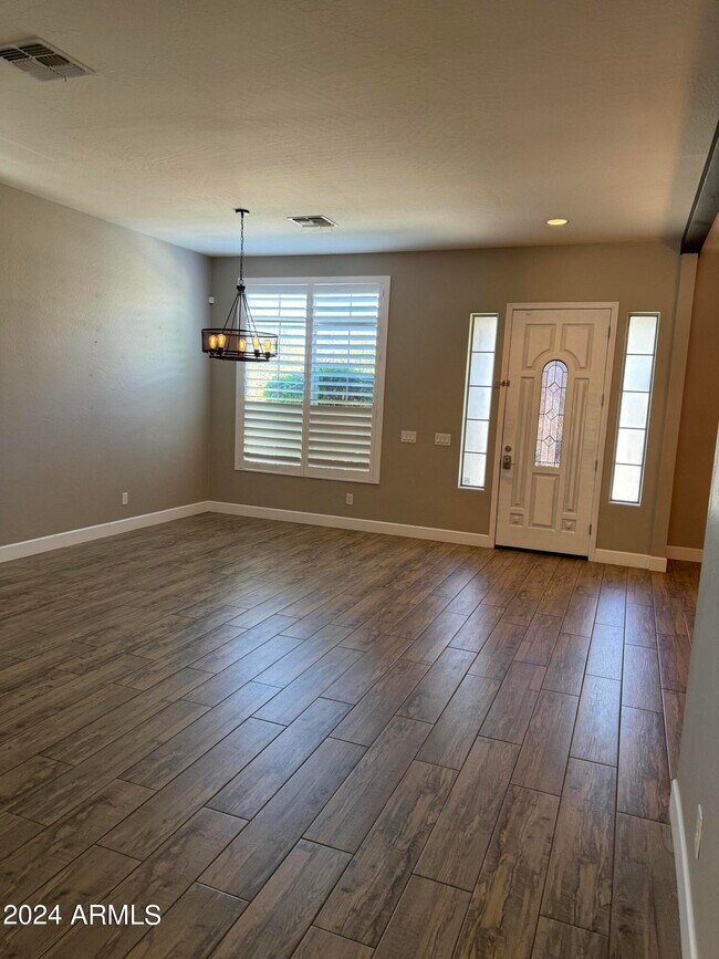 Foto del edificio - 33511 N 25th Dr