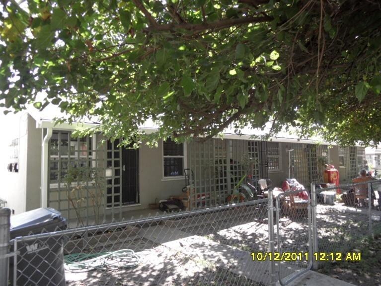 Building Photo - 217 6th St