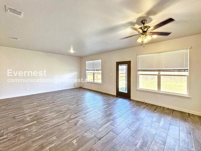 Building Photo - 8518 Trungle Rd