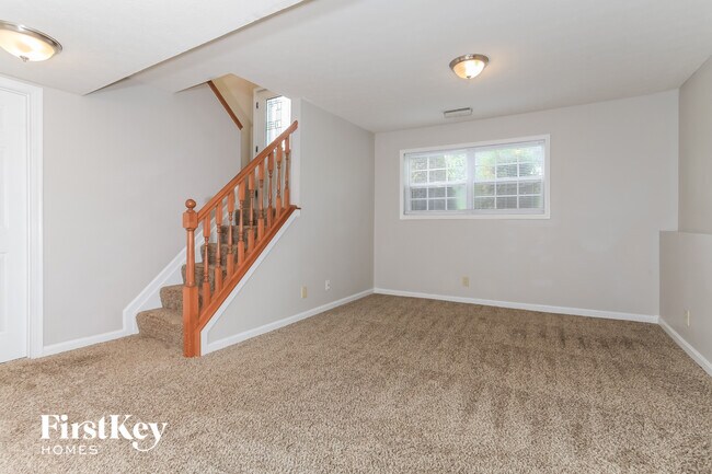 Foto del edificio - 7386 Sterling Springs Way