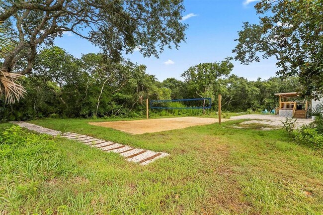Building Photo - 16 Wildwood Ln