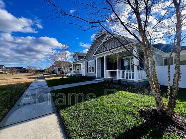 Building Photo - 2228 Martlet Ln