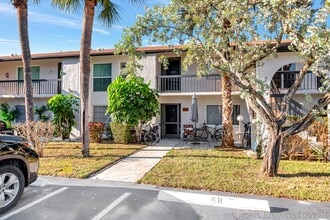 Building Photo - 5943 Areca Palm Ct