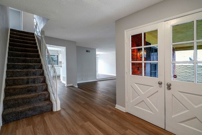 Building Photo - CERRITOS -BEAUTIFUL 5BR HOME FOR LEASE $4600