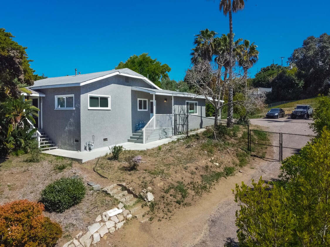 880 Stevens Ave, Solana Beach, CA 92075 House Rental in Solana Beach