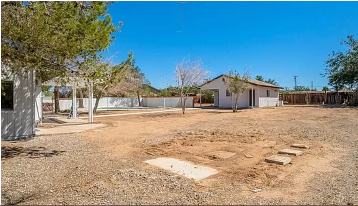 Building Photo - 14639 Lilac St