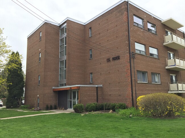 294 Guelph Line Unit 103, Burlington, ON L7R 3K9 Apartments - 294 ...