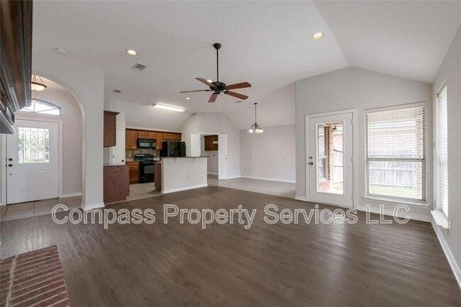 Foto del edificio - 3120 Lippizan St