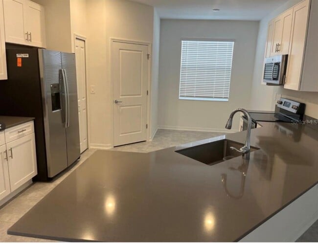 Foto del edificio - 855 Turner Ln