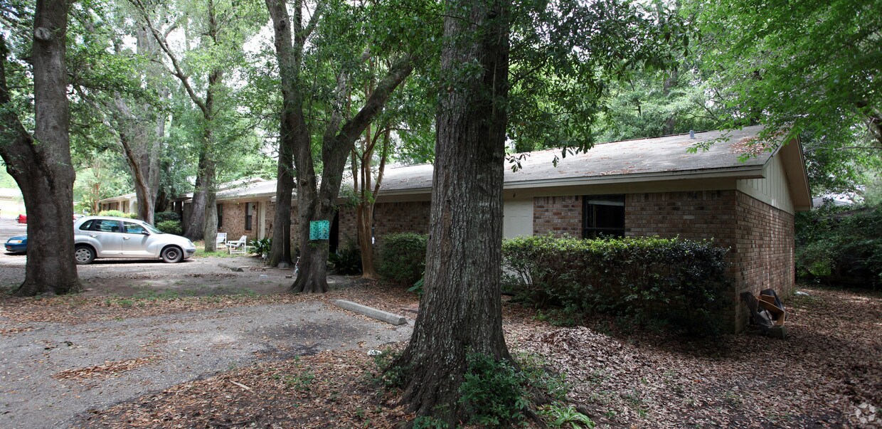 Foto del edificio - 3955 Johnson Ave