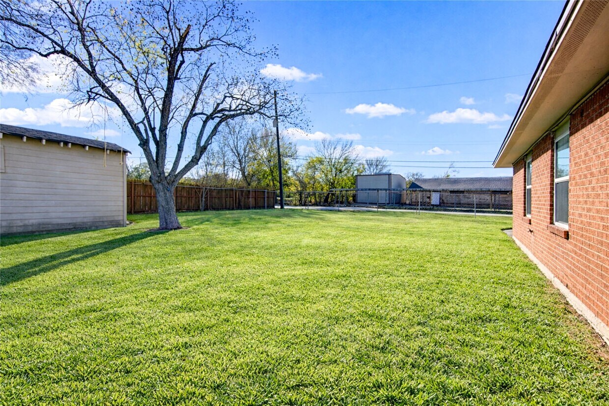 Foto del edificio - 2714 Southmore Ave