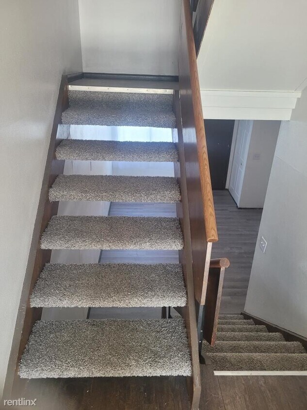 Primary Photo - 3 br, 1.5 bath Condo - 9051 North 95th Str...