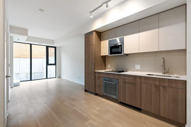 Building Photo - 829 West Bitters Road Apt #17171, San Anto...