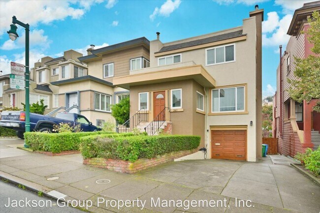 Building Photo - 5 br, 3.5 bath House - 261 CLAREMONT BOULE...