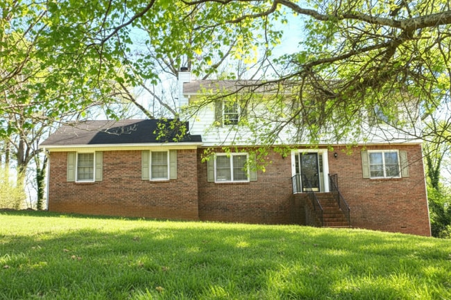 Building Photo - 4546 Brandon Dr SW