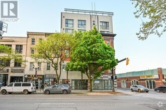 Building Photo - 121-121 King St E