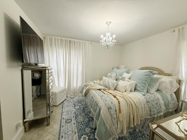 Foto del edificio - 10760 NW 18th Ct