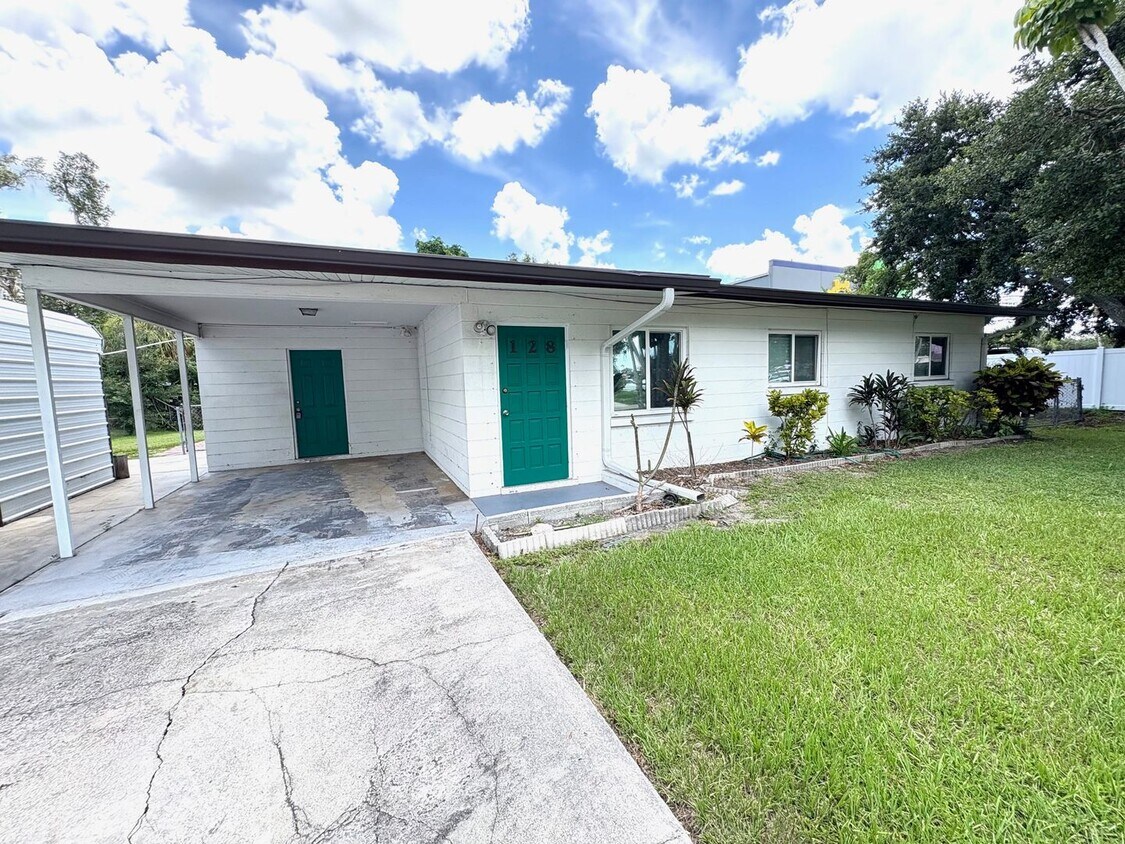 Primary Photo - Charming 3-Bed/1.5- Bath Home for Rent in ...