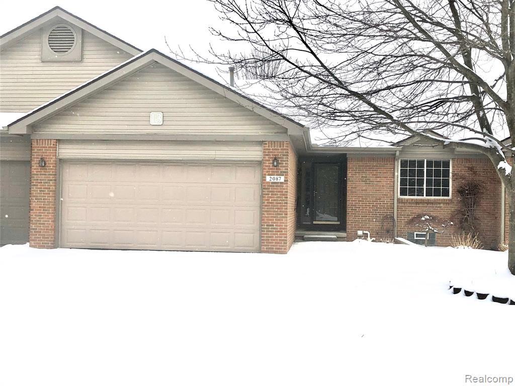 2087 Fairway Cir, Canton, MI 48188 Condo for Rent in Canton, MI