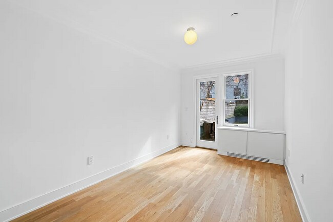 Foto del edificio - 110 Putnam Ave