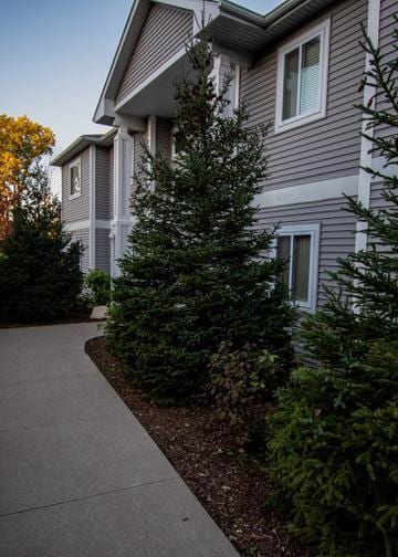 Building Photo - 3212 Brookside Dr
